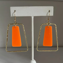 Load image into Gallery viewer, Stone & Nash Andi Dangle Earrings