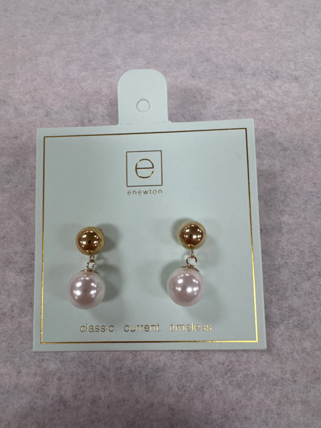 Classic 8mm Ball Drop Stud Pearl