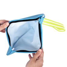 Load image into Gallery viewer, Scout Cabana Wristlet Summer
